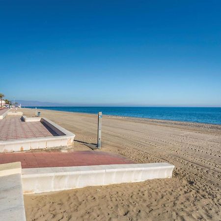 One-Bedroom Apartment in Roquetas de Mar Extérieur photo